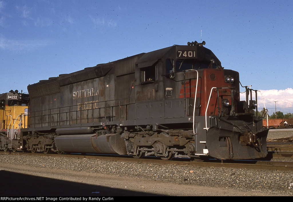 SP 7401 at Roseville